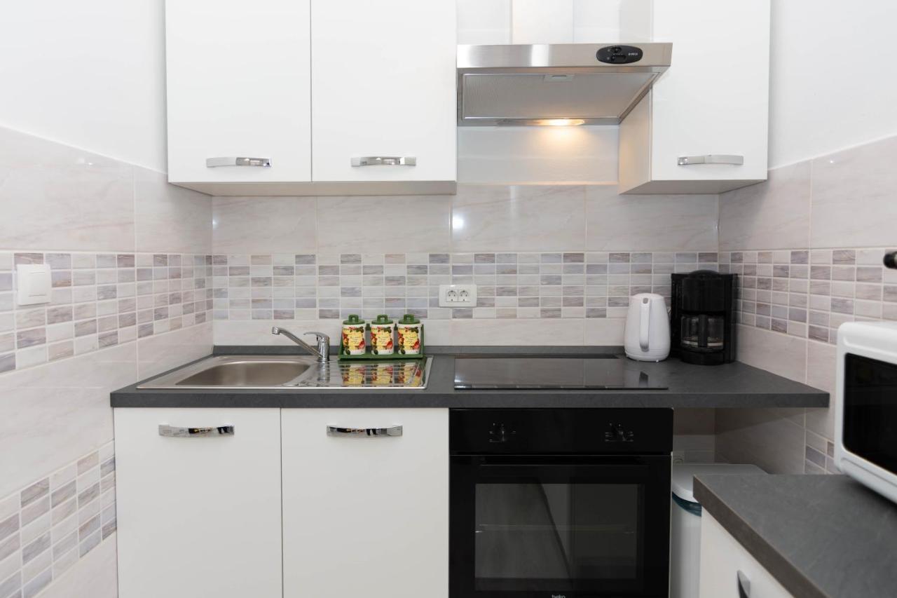 Apartment Ana Pula Luaran gambar
