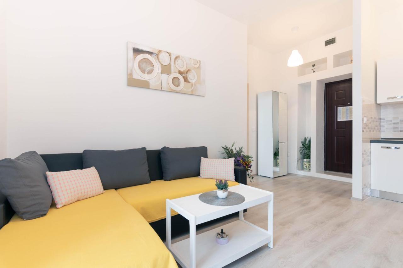 Apartment Ana Pula Luaran gambar