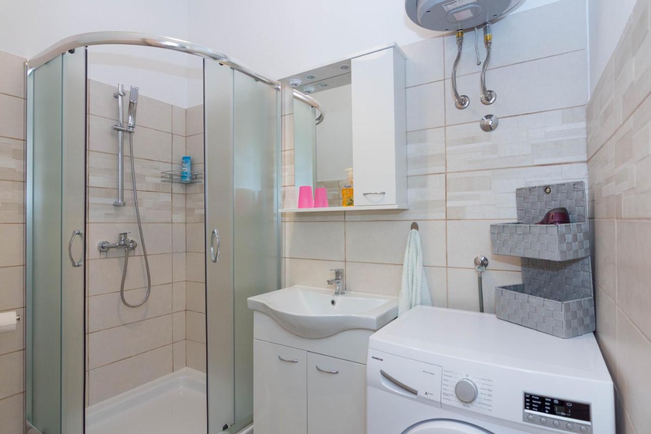 Apartment Ana Pula Luaran gambar