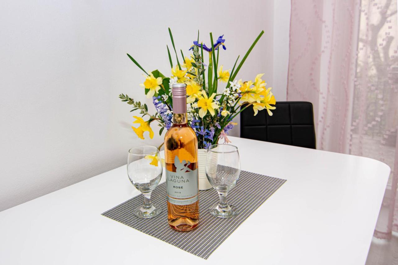 Apartment Ana Pula Luaran gambar